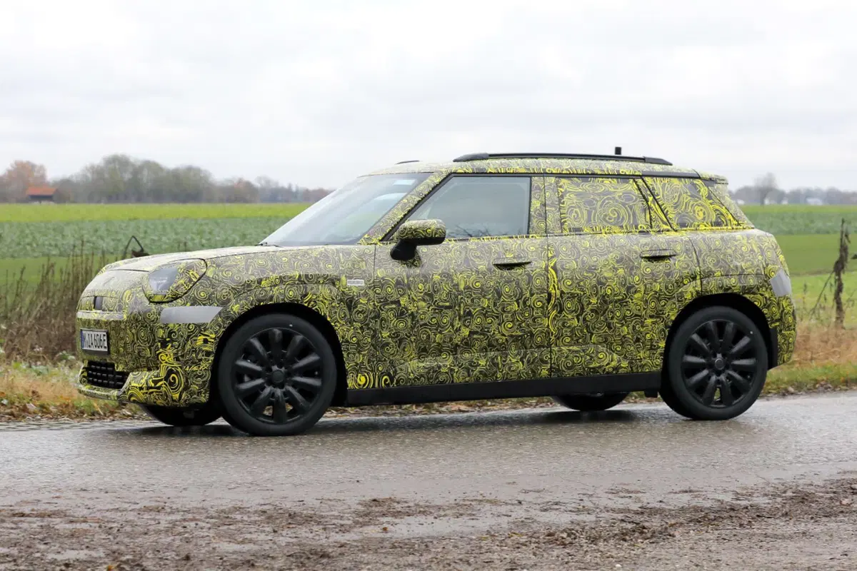 Mini Aceman: dal concept al prototipo, eccola su strada [Foto Spia] (4)