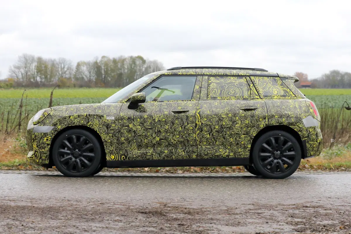 Mini Aceman: dal concept al prototipo, eccola su strada [Foto Spia] (8)