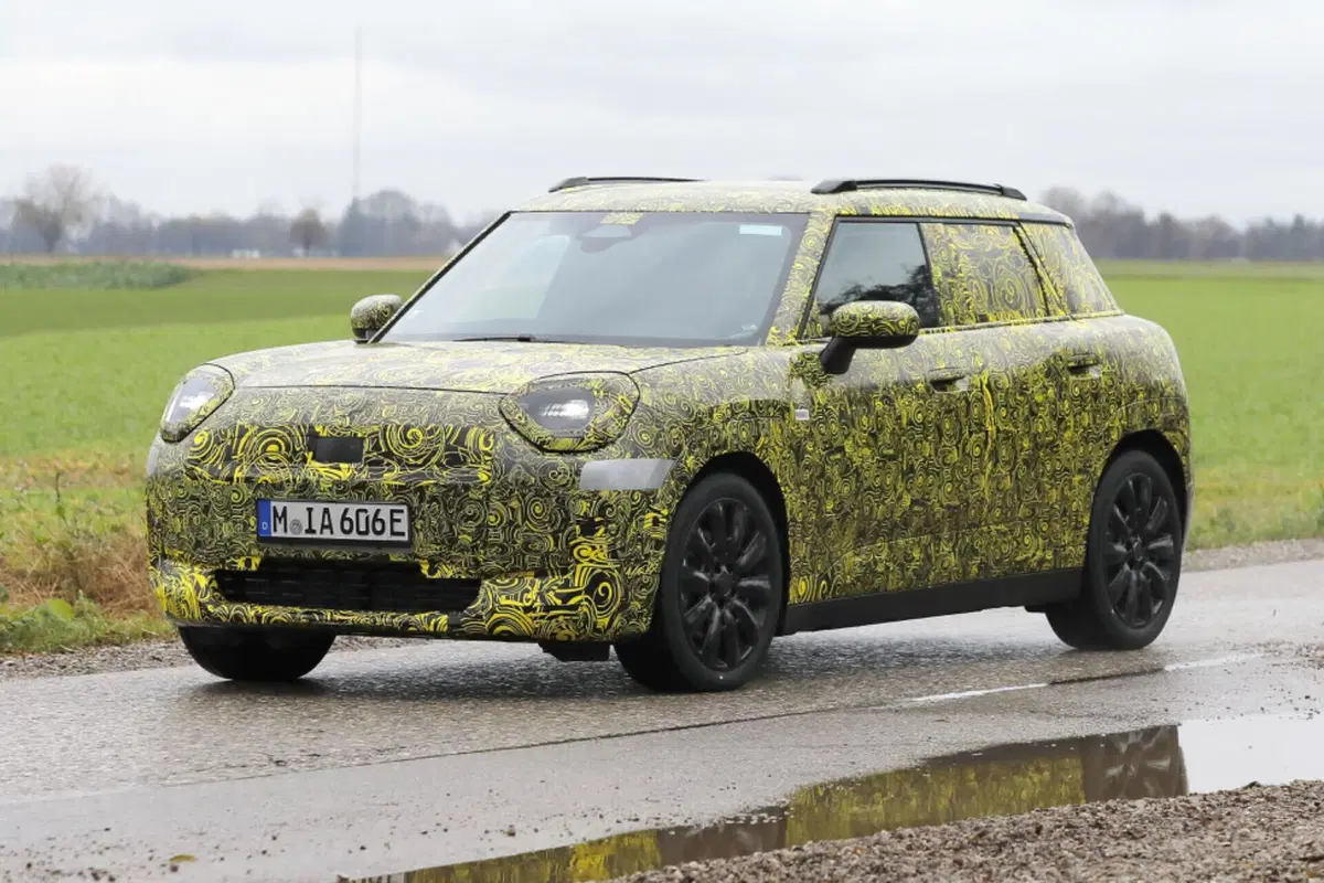 Mini Aceman: dal concept al prototipo, eccola su strada [Foto Spia] (12)