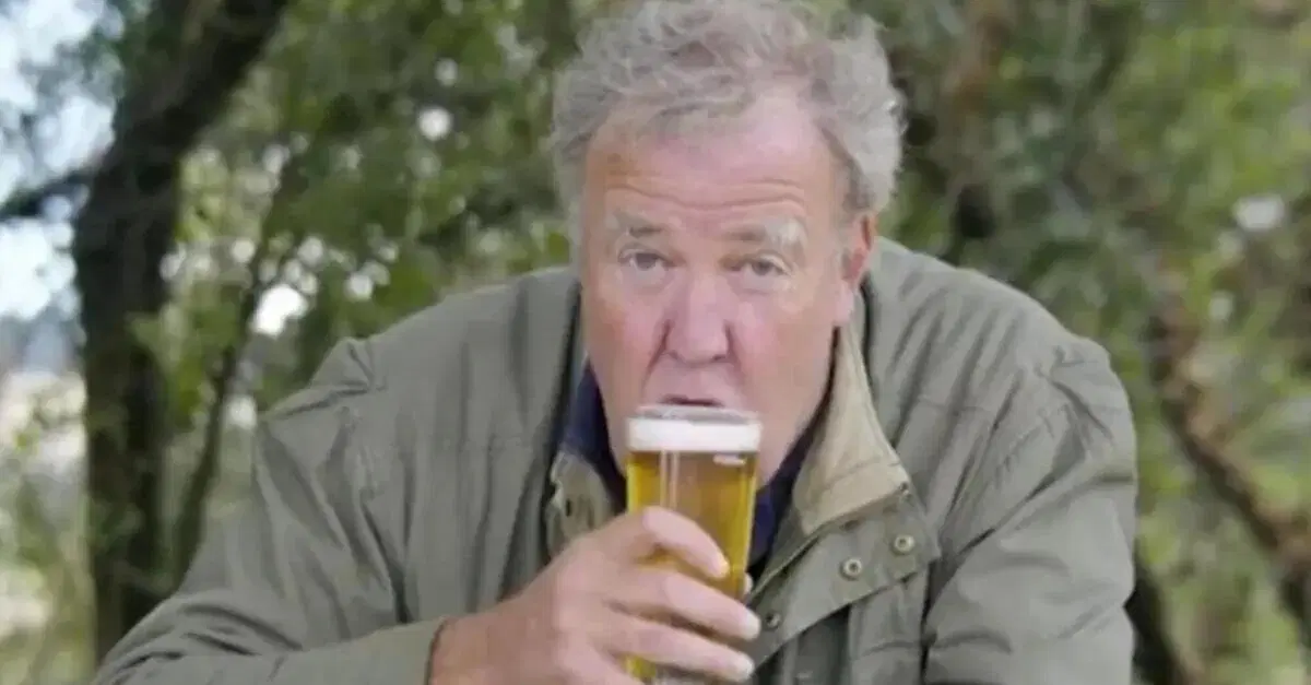 Jeremy Clarkson a tutta birra: &egrave; come un sorso di salute [VIDEO]