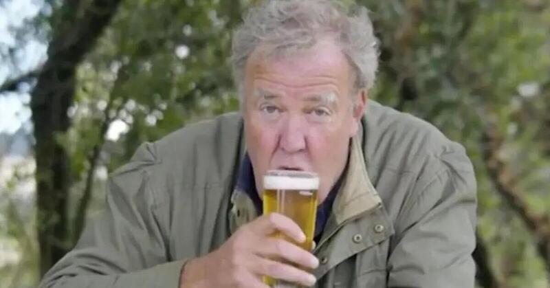 Jeremy Clarkson a tutta birra: &egrave; come un sorso di salute [VIDEO]