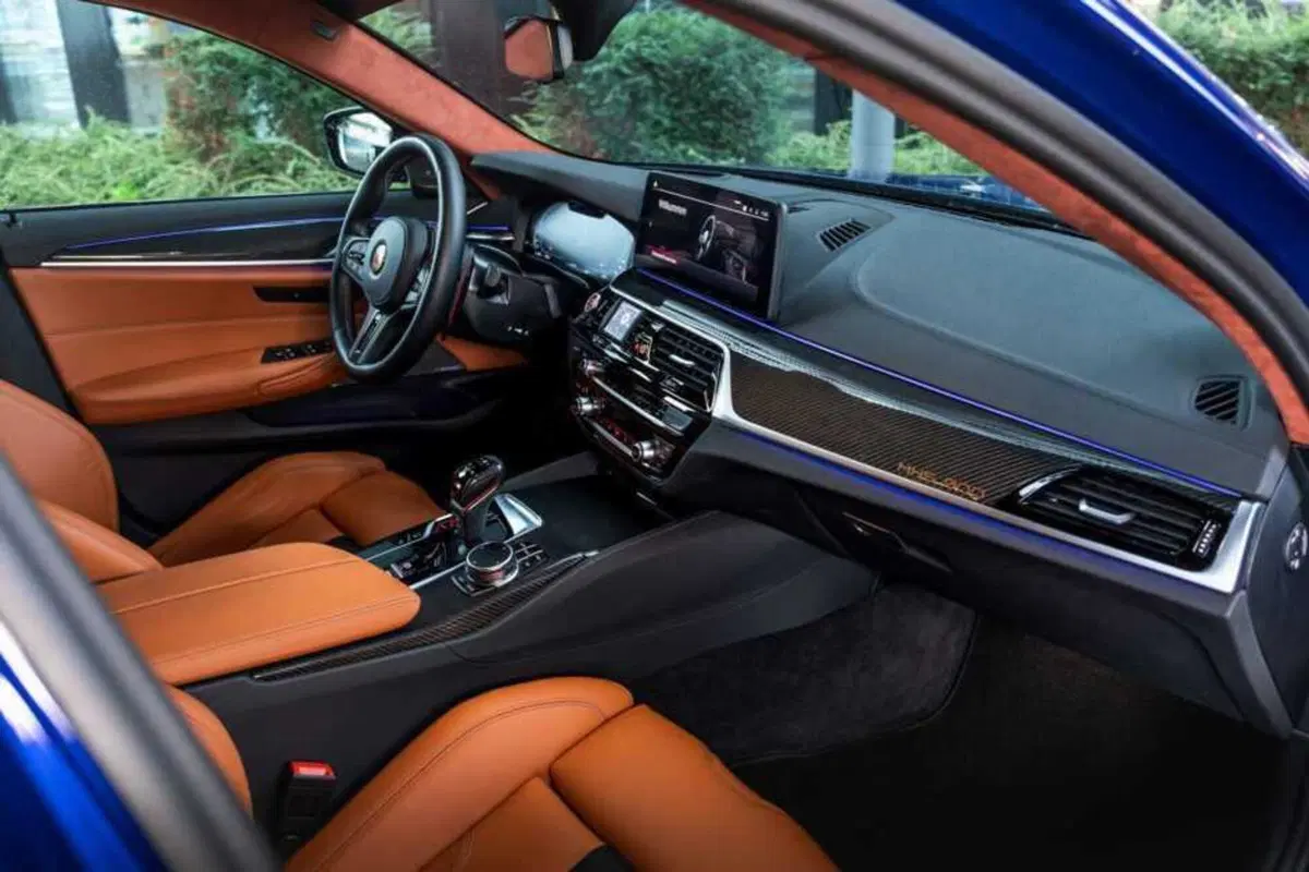 Non c'è una BMW più potente: la M5 di Manhart ha 930 CV (2)
