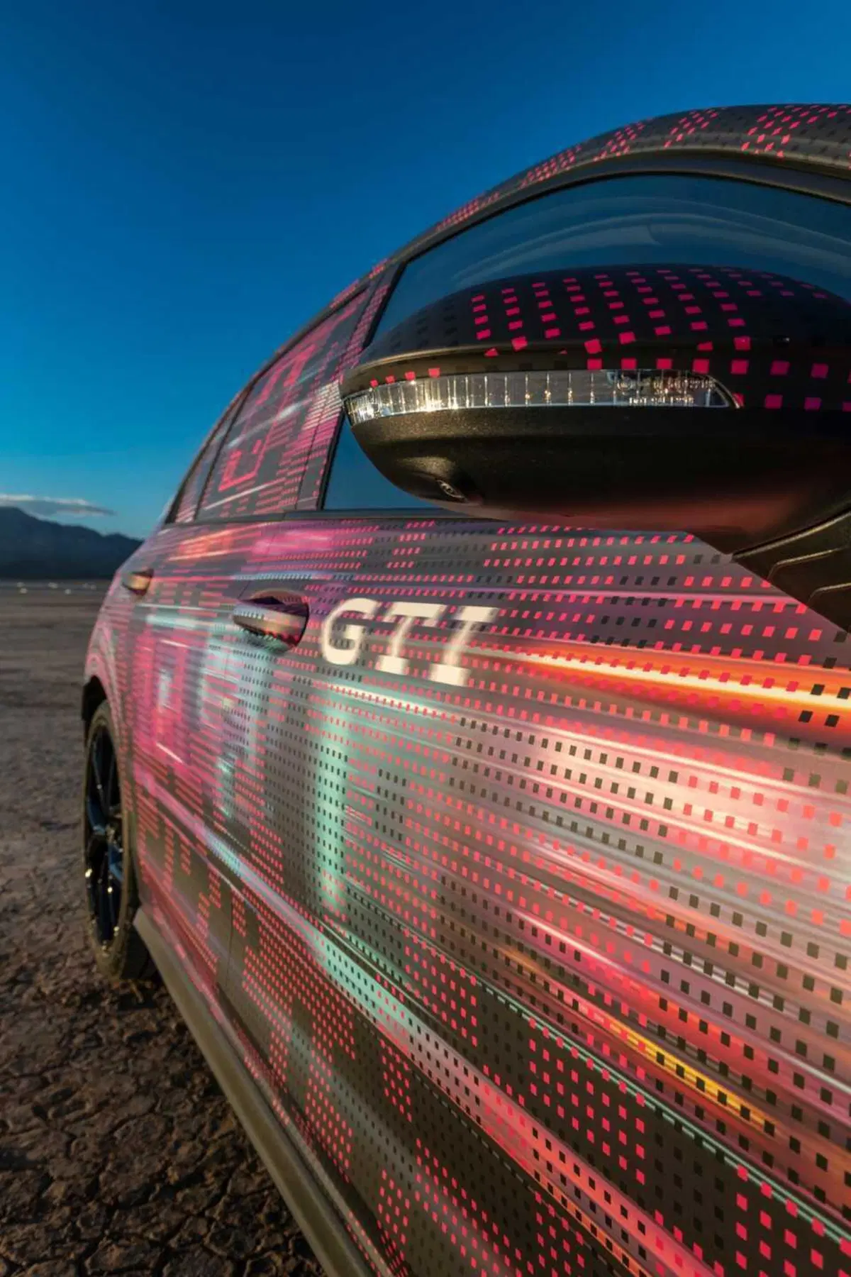 Volkswagen Golf GTI: ecco la concept al CES 2024, addio cambio manuale (13)