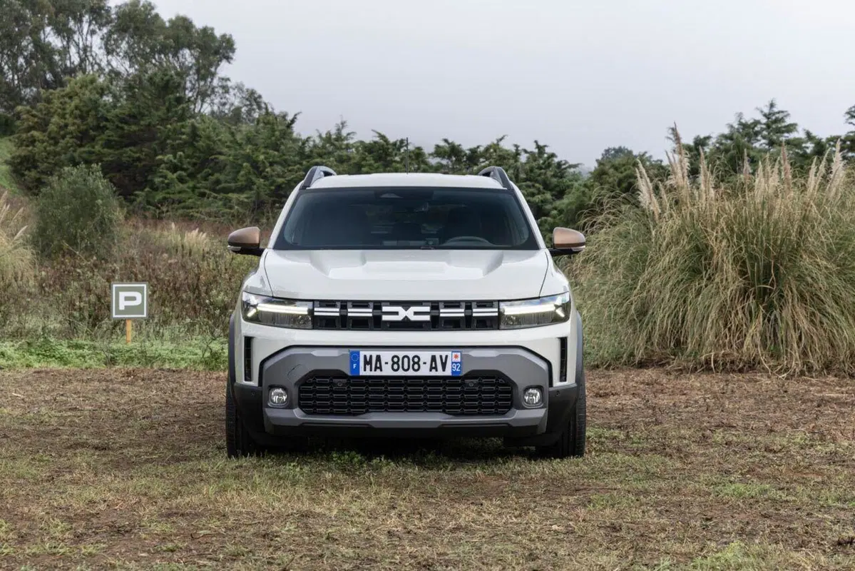 Dacia Duster 2024, ecco il listino: si parte da 19.700 euro (3)