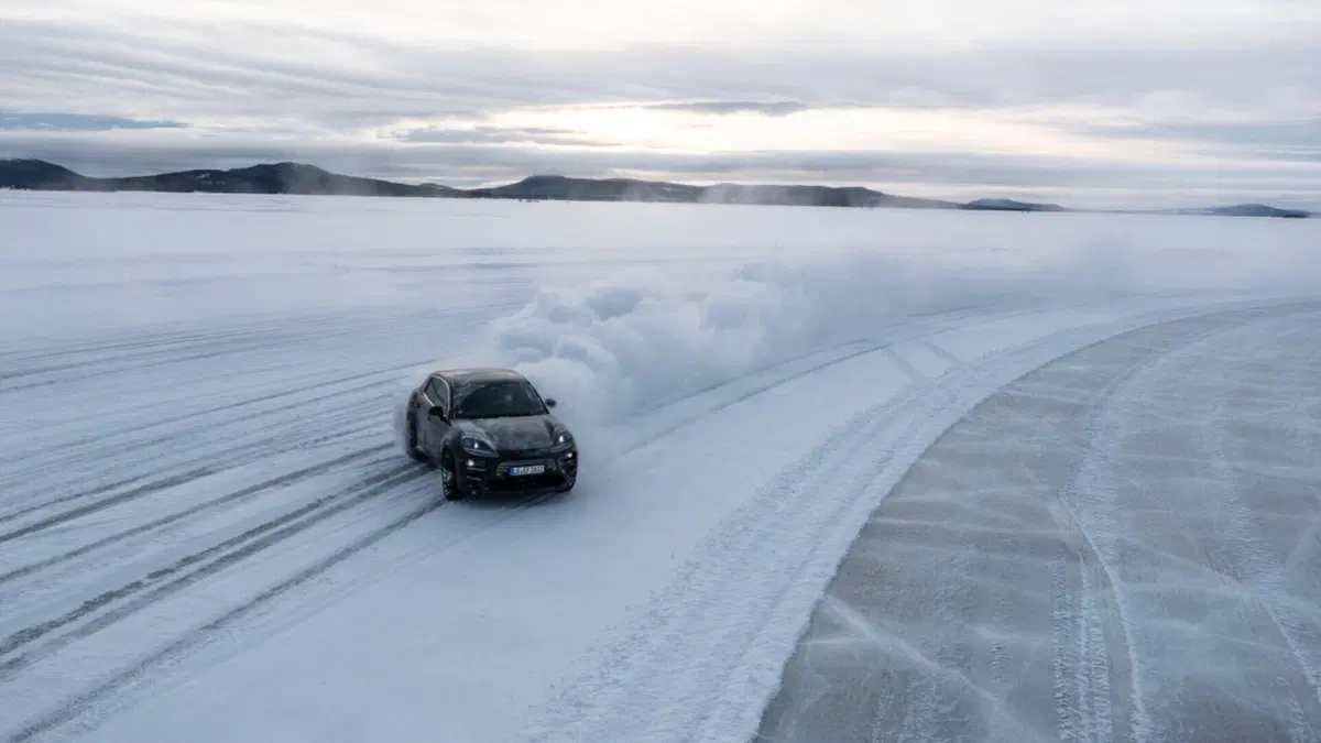 Porsche Macan elettrica: test finiti, pronti al lancio (9)