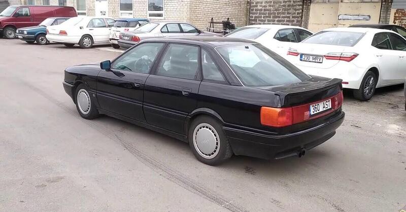 Mai sottovalutare una vecchia Audi 80 (engine swapping) [VIDEO]