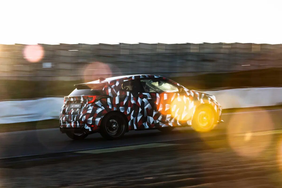 Toyota GR Yaris 2024: nuovo cambio e il godimento è totale! [VIDEO] (6)