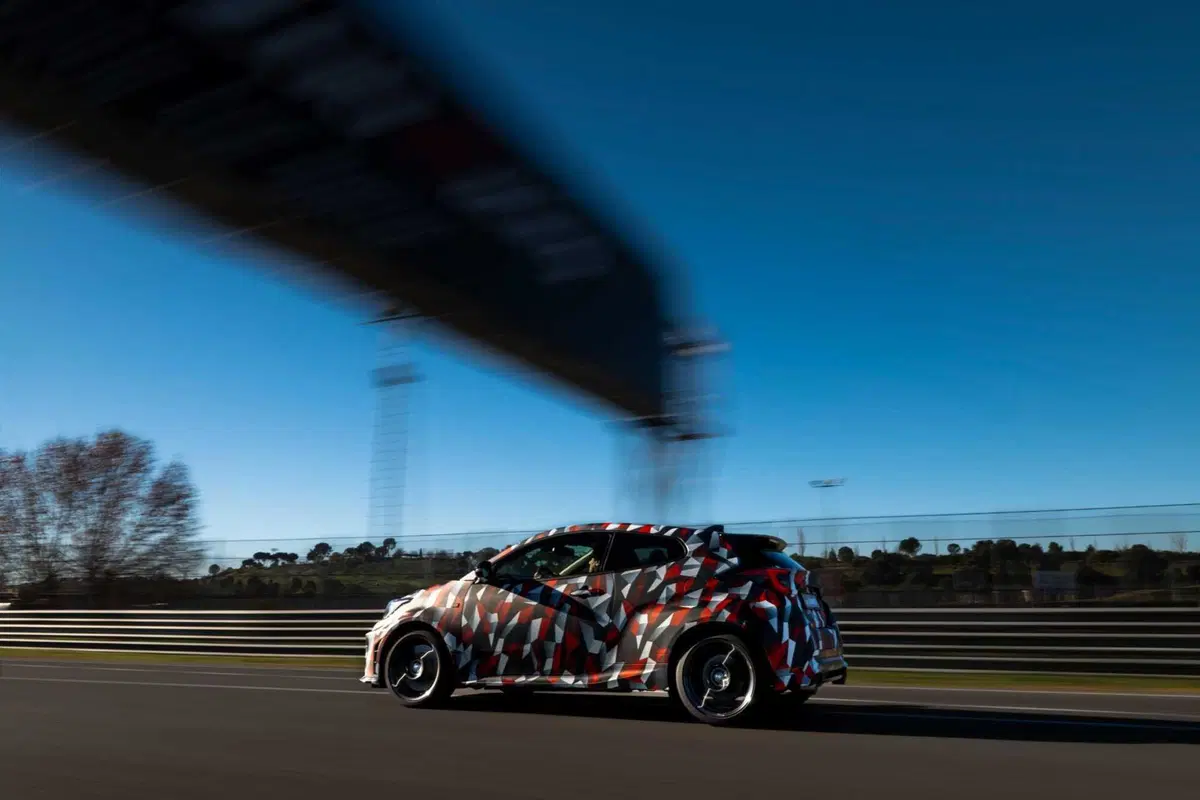Toyota GR Yaris 2024: nuovo cambio e il godimento è totale! [VIDEO] (15)