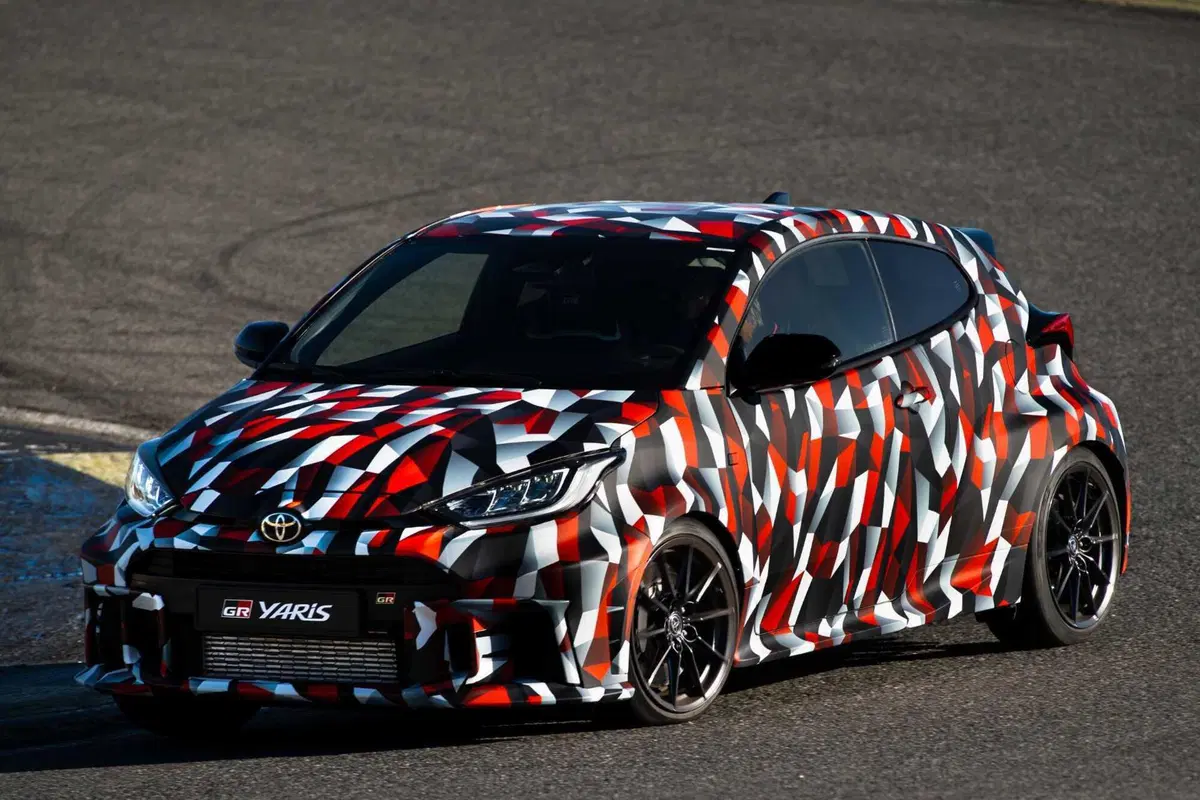 Toyota GR Yaris 2024: nuovo cambio e il godimento è totale! [VIDEO] (25)