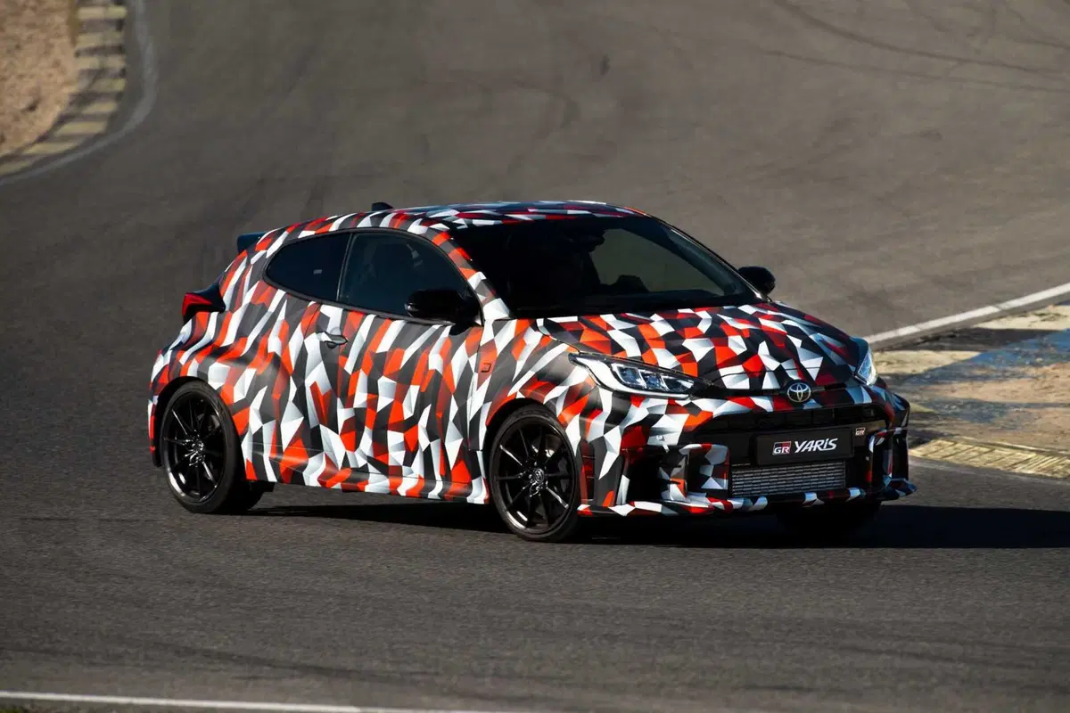 Toyota GR Yaris 2024: nuovo cambio e il godimento è totale! [VIDEO] (31)