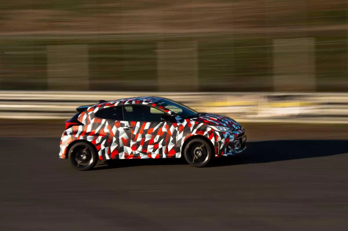 Toyota GR Yaris 2024: nuovo cambio e il godimento è totale! [VIDEO] (41)