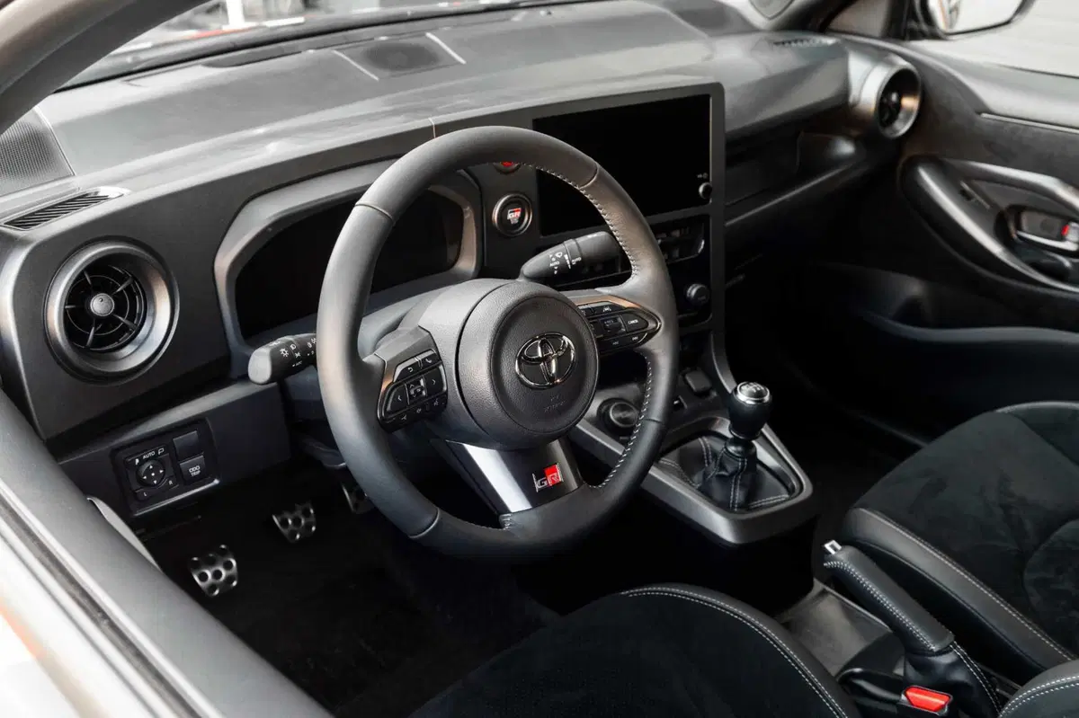 Toyota GR Yaris 2024: nuovo cambio e il godimento è totale! [VIDEO] (46)