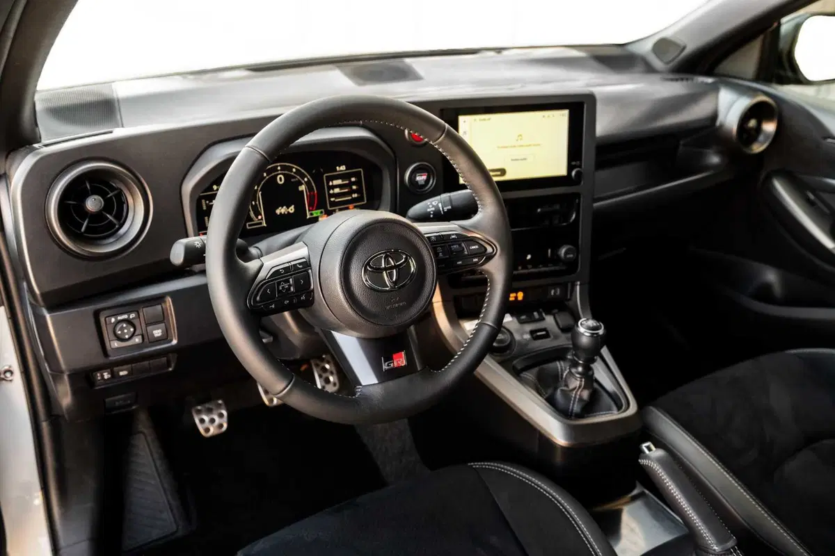 Toyota GR Yaris 2024: nuovo cambio e il godimento è totale! [VIDEO] (49)