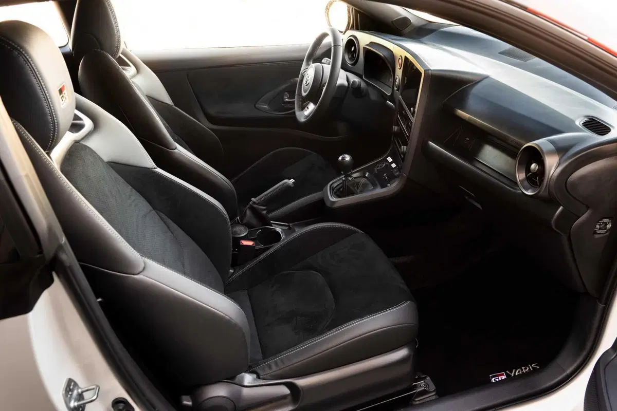 Toyota GR Yaris 2024: nuovo cambio e il godimento è totale! [VIDEO] (51)