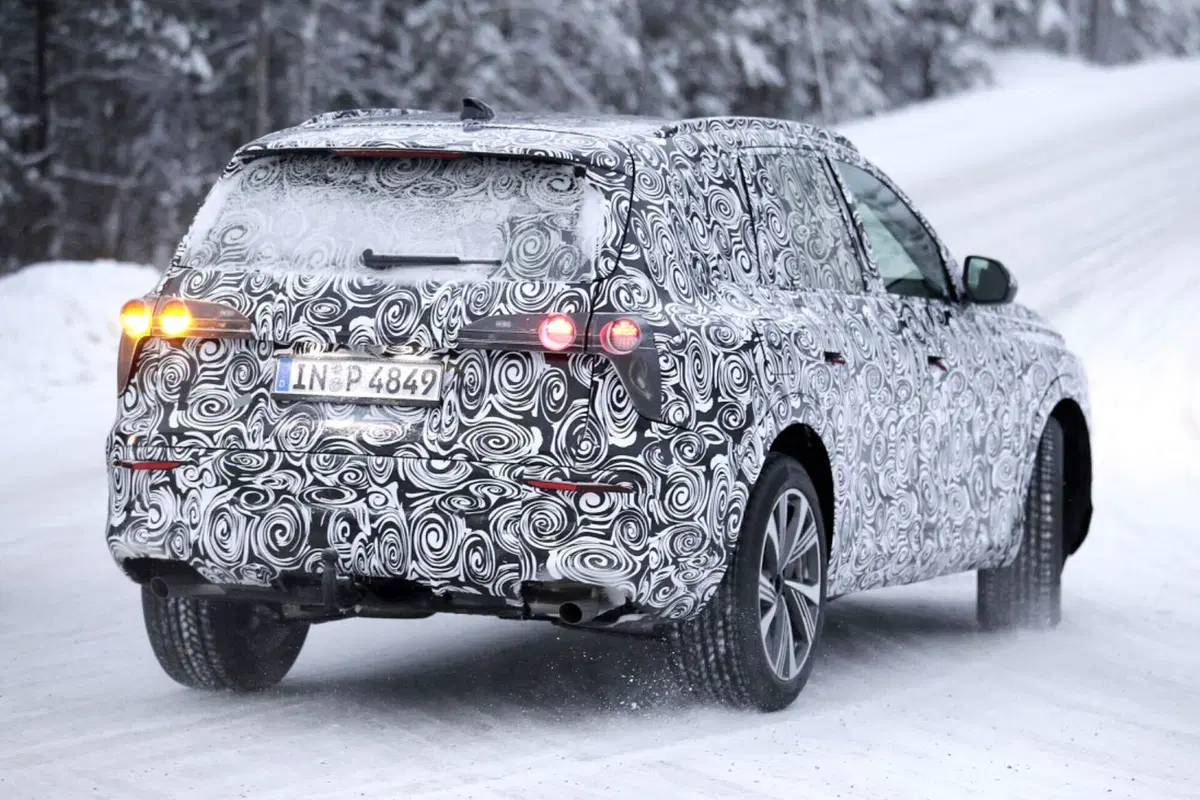 Audi è al lavoro al Circolo Polare Artico con una misteriosa  auto [Foto Spia] (6)