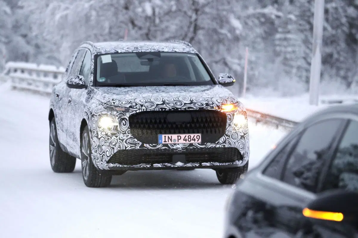 Audi è al lavoro al Circolo Polare Artico con una misteriosa  auto [Foto Spia] (8)