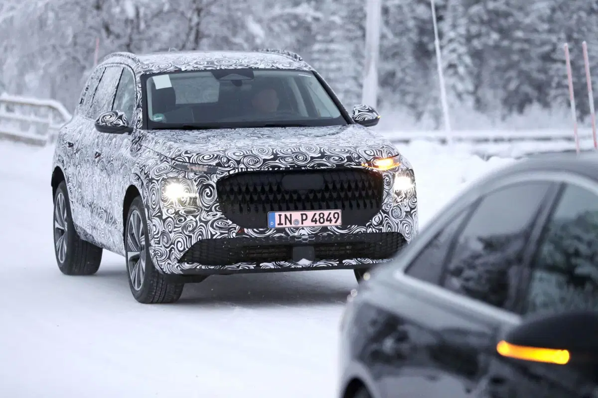 Audi è al lavoro al Circolo Polare Artico con una misteriosa  auto [Foto Spia] (10)