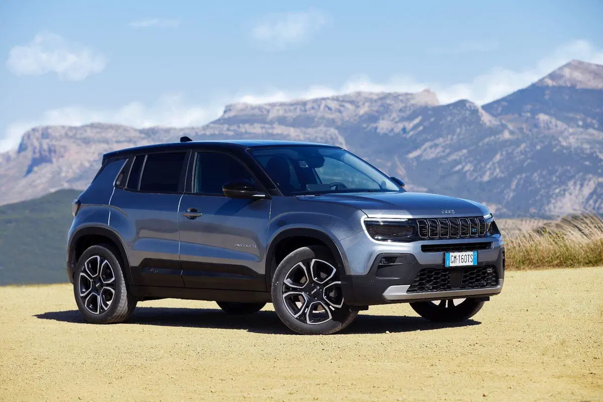Jeep Avenger: motorizzazioni, allestimenti, optional e prezzi. Guida all’acquisto (18)