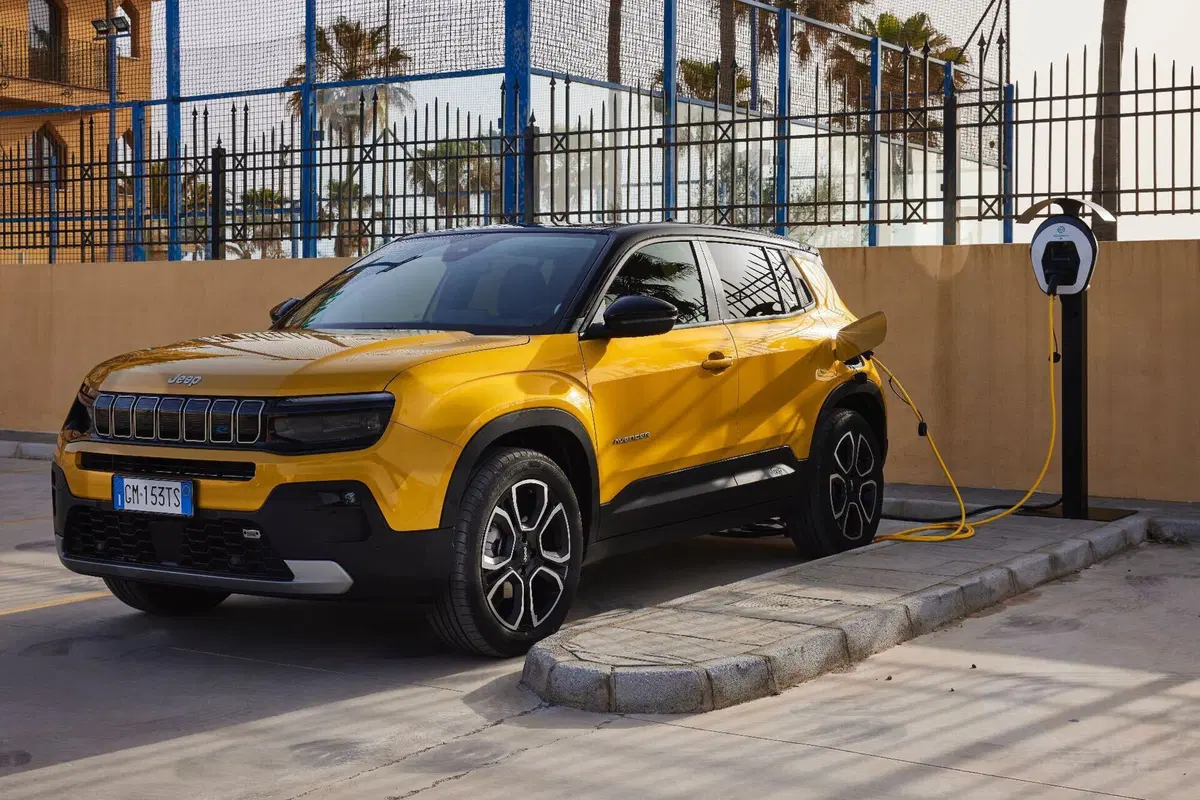 Jeep Avenger: motorizzazioni, allestimenti, optional e prezzi. Guida all’acquisto (21)