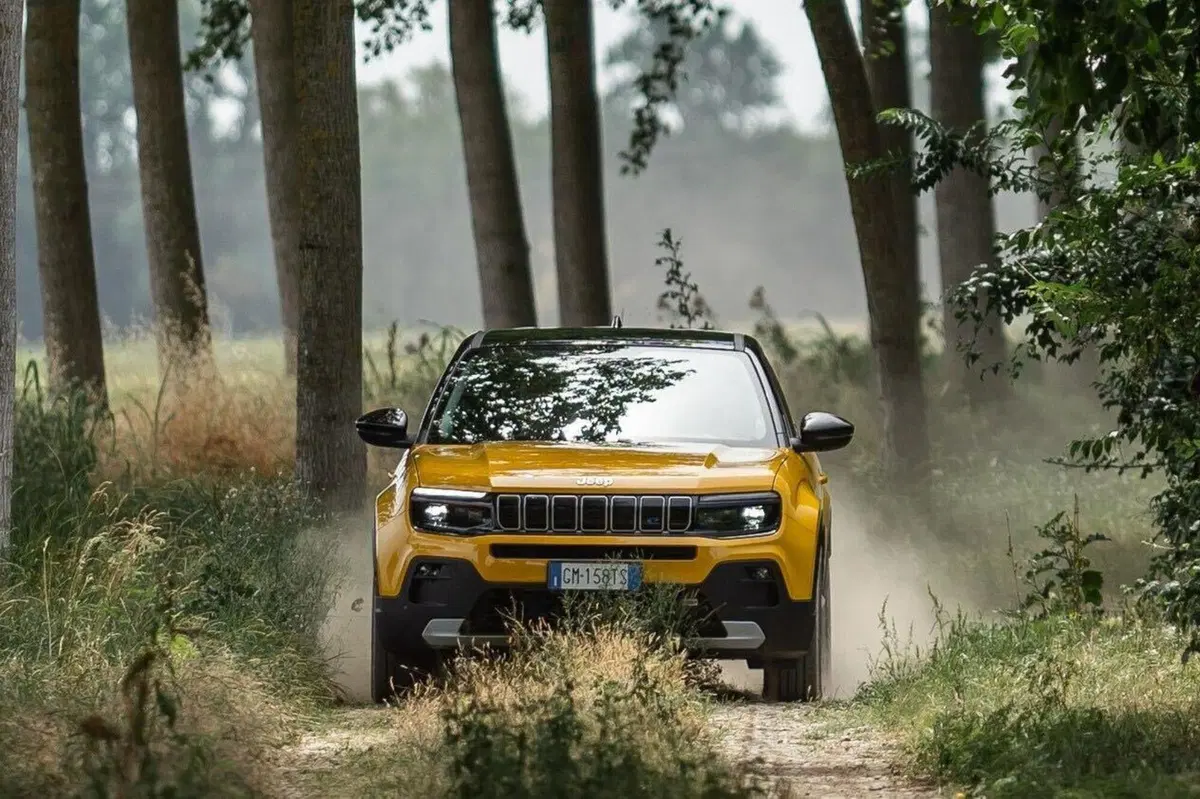 Jeep Avenger: motorizzazioni, allestimenti, optional e prezzi. Guida all’acquisto (28)