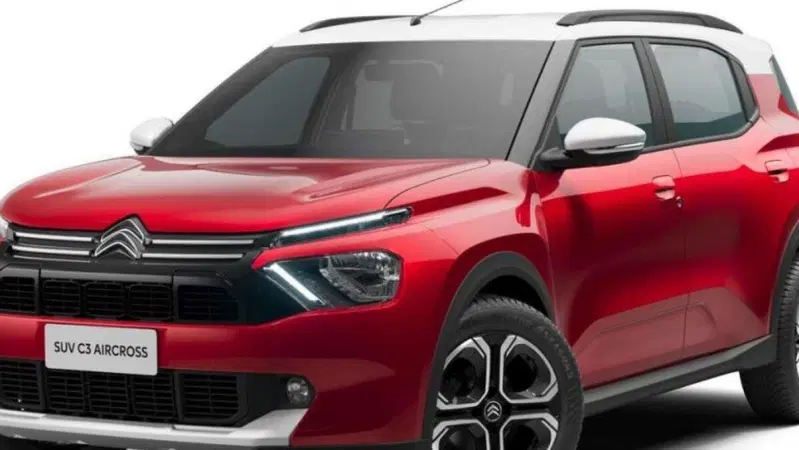 Dacia Duster 2024 in arrivo, ma c'&egrave; una rivale molto vicina
