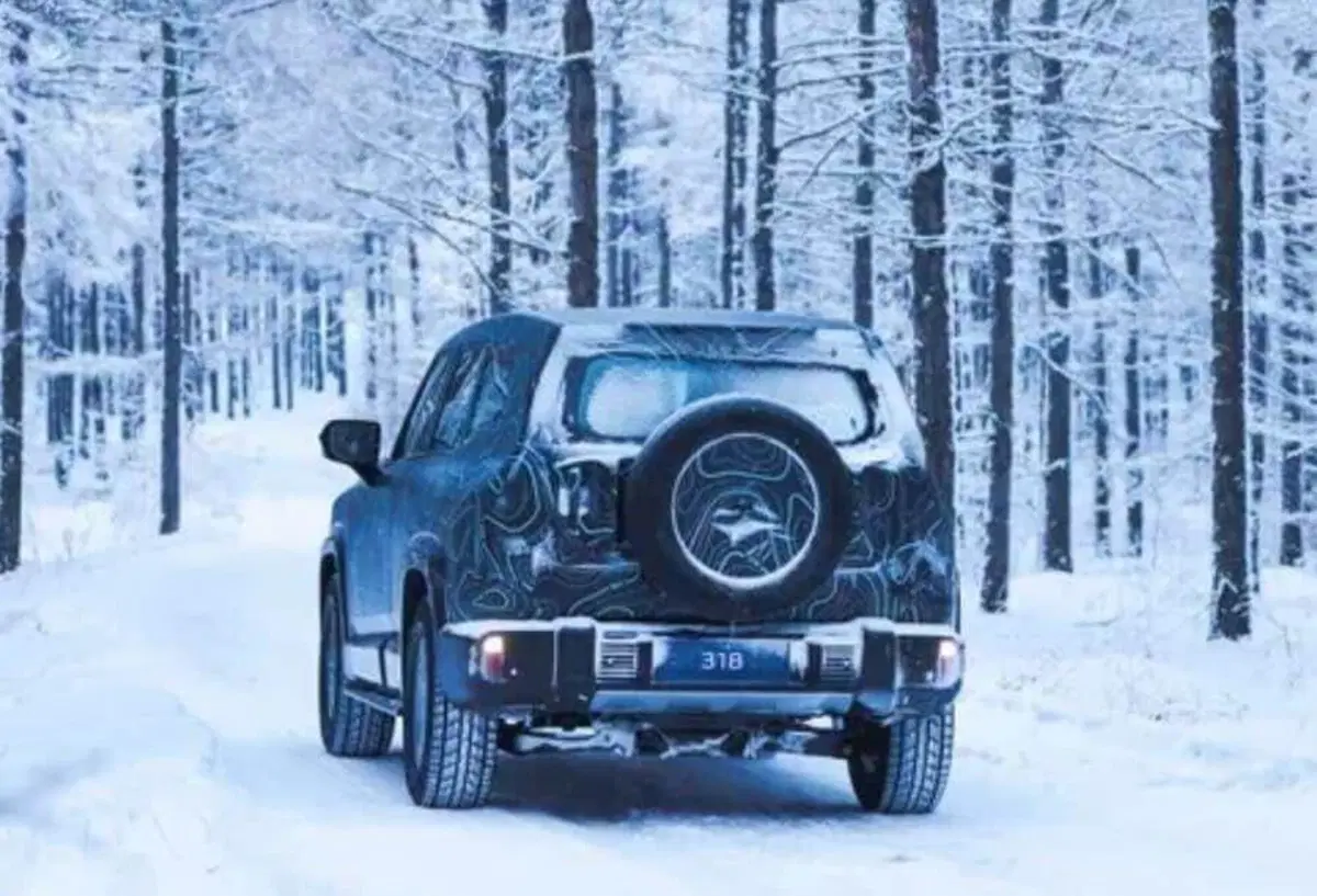 La offroad cinese Deepal da 38 mila euro: design estremo (5)