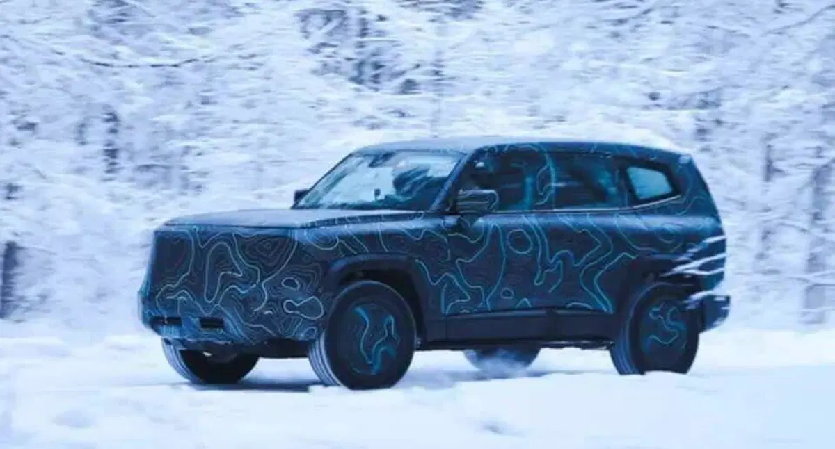 La offroad cinese Deepal da 38 mila euro: design estremo (8)
