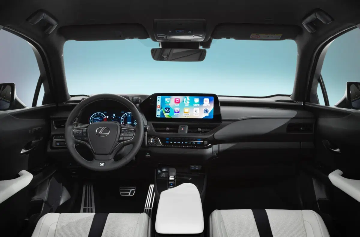 Nuova Lexus UX 2024: più potenza al posteriore (4)