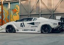 Lamborghini Countach widebody di Liberty Walk a Tokio 2024