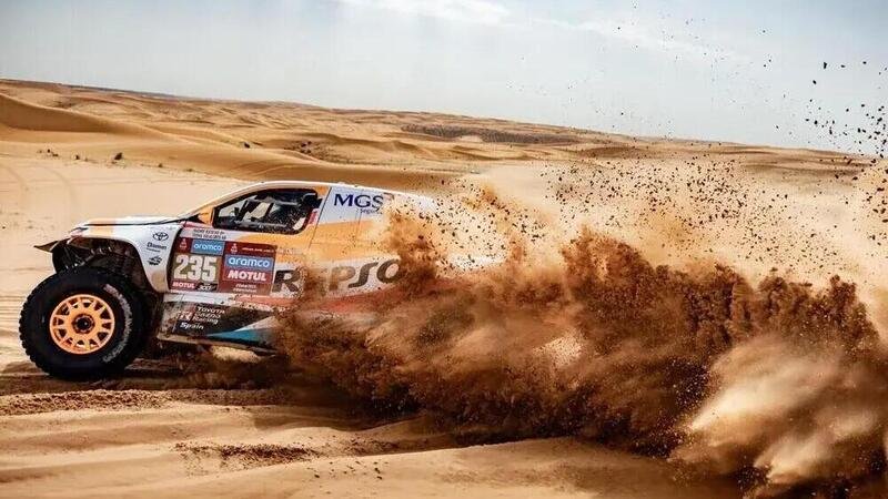 Dakar 24. S9. Al Ula. Attacco Honda, protezione Audi [GALLERY]
