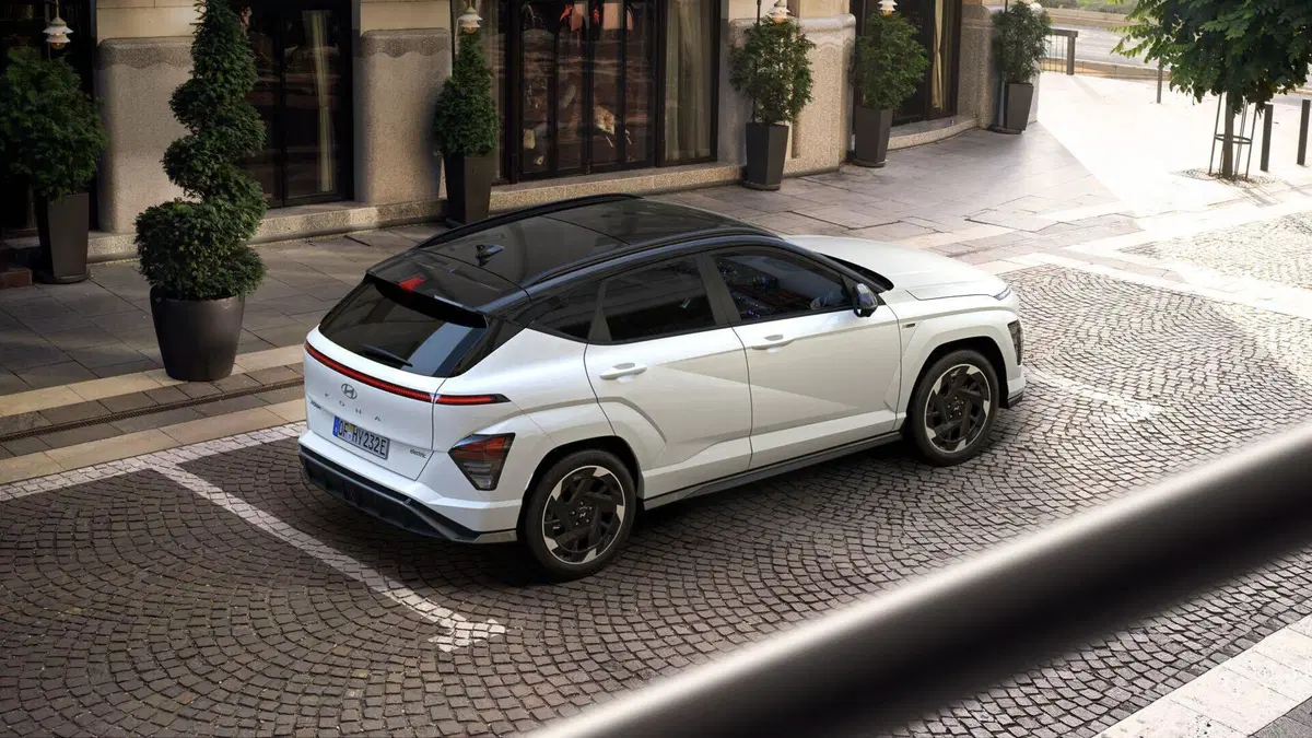 Hyundai Kona elettrica: anche lei con la N di Nurburgring (2)