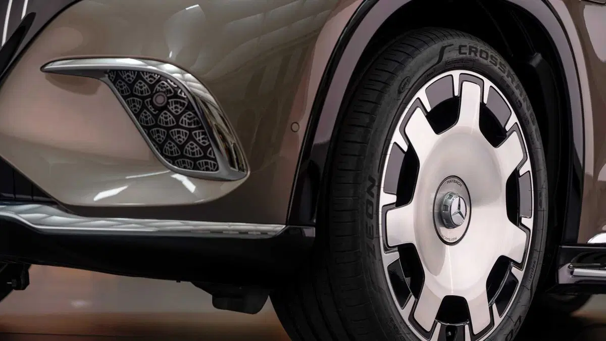 Mercedes-Benz EQS SUV Maybach 680 First Class Night series (11)