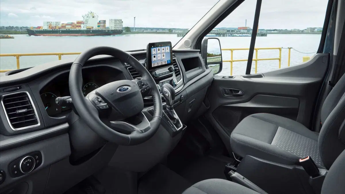 Ford Transit Furgone 330 2.0TDCi EcoBlue 170CV aut. PM-TM Combi Trend (11)