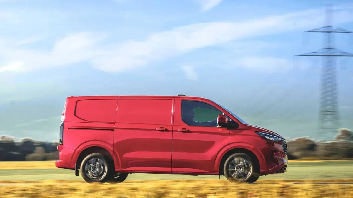Ford Transit Custom Furgone 320 2.0 ecoblue 170cv Titanium L2H1 AWD A8 (4)