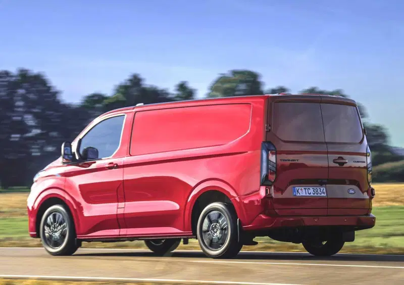 Ford Transit Custom Furgone (5)
