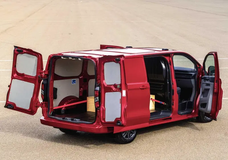 Ford Transit Custom Furgone (7)