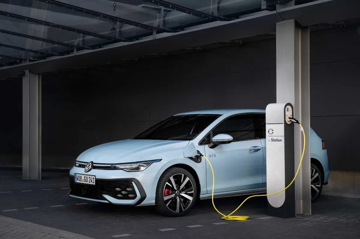 Nuova Volkswagen Golf 2024: ecco l'ultima generazione (7)