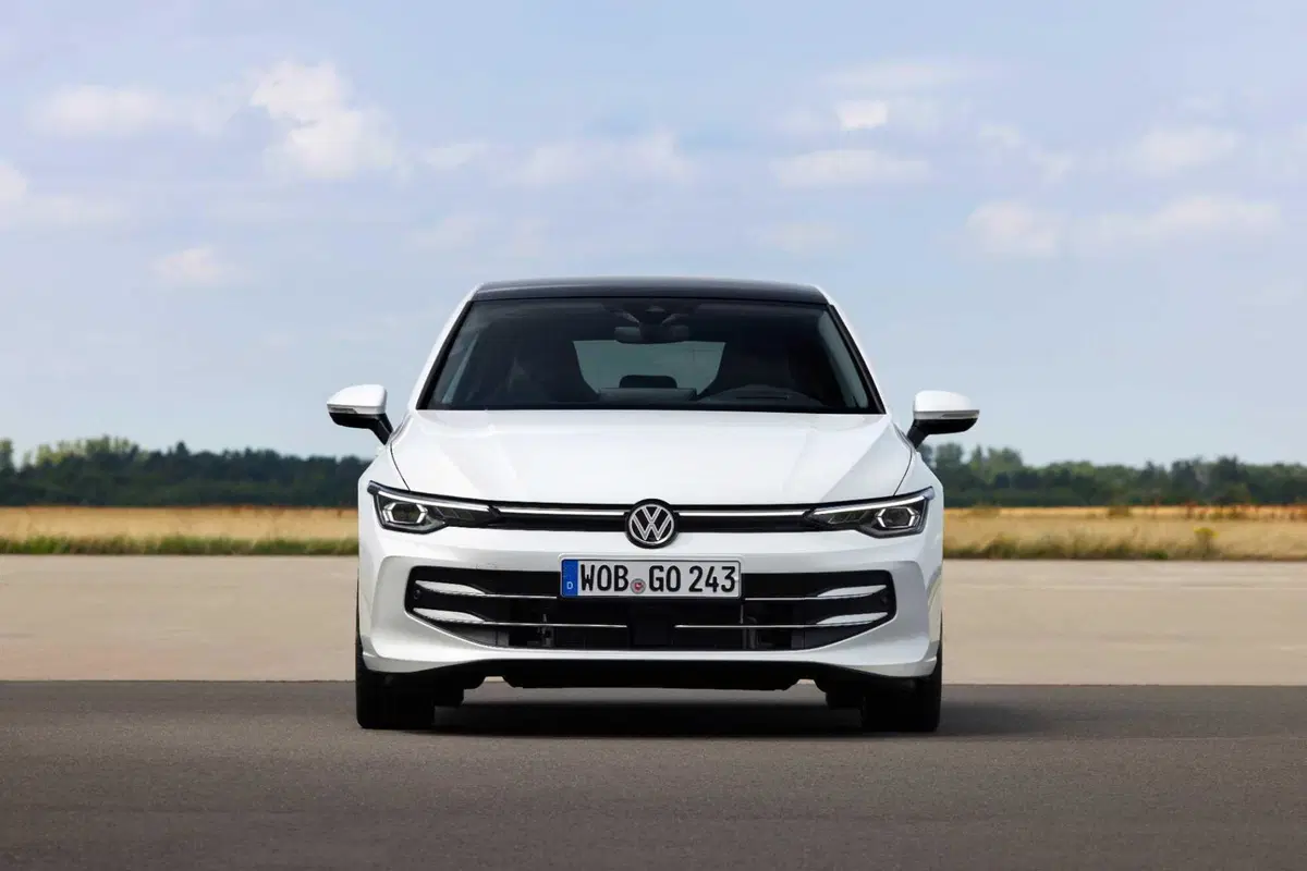 Nuova Volkswagen Golf 2024: ecco l'ultima generazione (5)