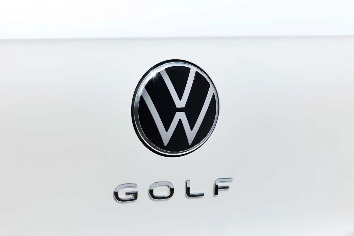Nuova Volkswagen Golf 2024: ecco l'ultima generazione (19)