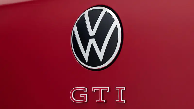 Nuova Volkswagen Golf 2024: ecco l'ultima generazione