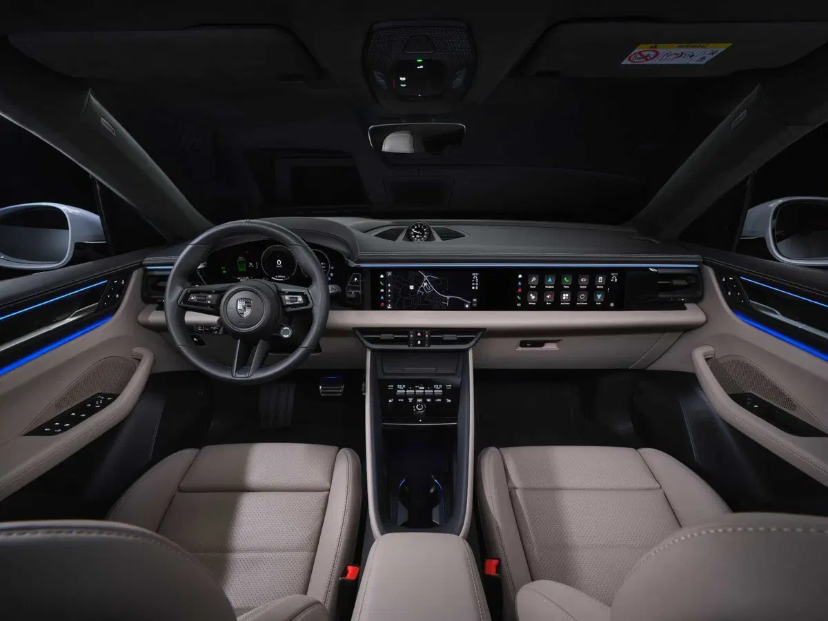Porsche Macan Elettrica: ecco com'è fatta dal vivo, dotazioni, caratteristiche tecniche e prezzi (9)