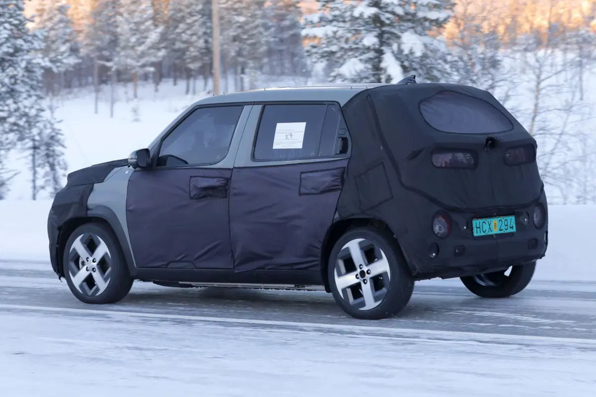 Hyundai Casper, ecco l’elettrica economica per l’Europa [Foto Spia] (6)