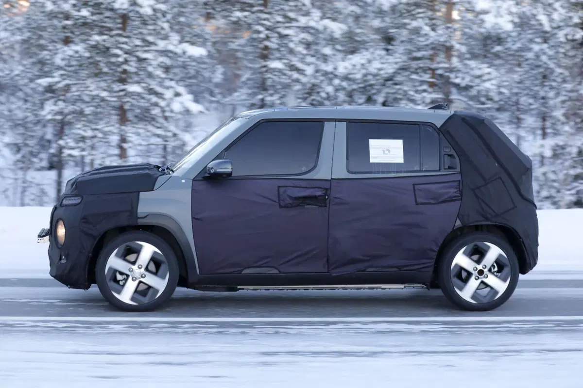 Hyundai Casper, ecco l’elettrica economica per l’Europa [Foto Spia] (7)