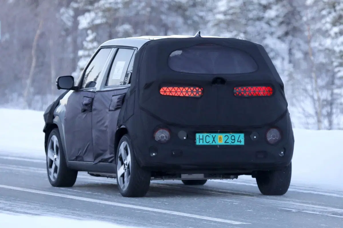Hyundai Casper, ecco l’elettrica economica per l’Europa [Foto Spia] (11)
