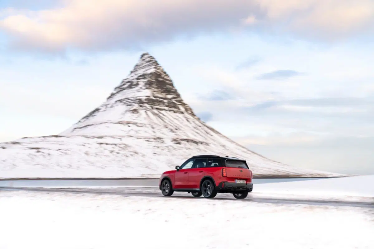 Mini, arriva la Countryman S All4 John Cooper Works (4)