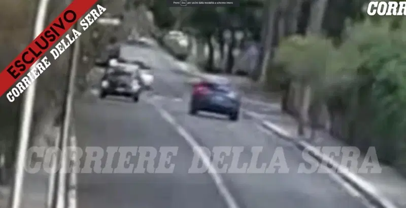 Un fotogramma del video del Correire della sera: gli stop della Urus sono accesi