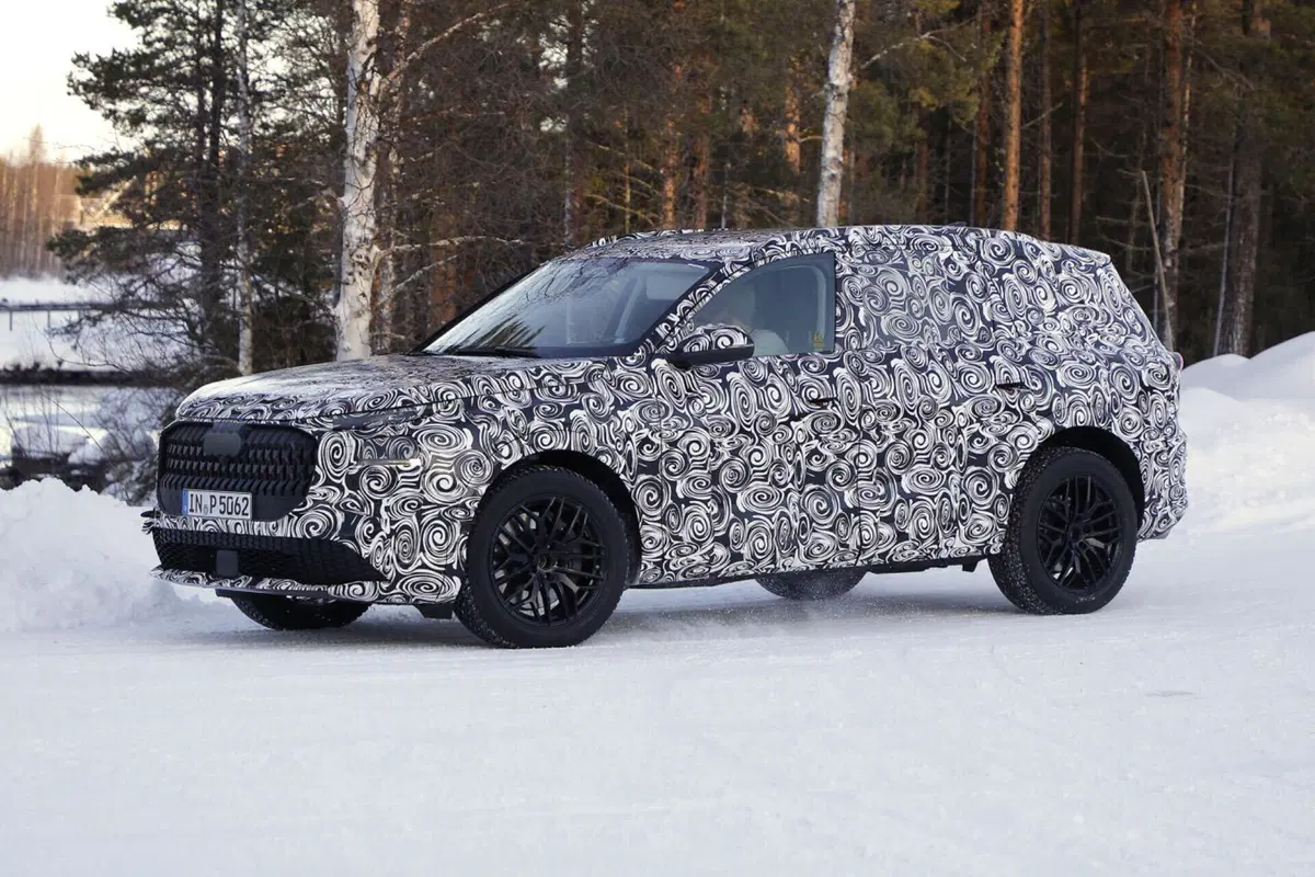 Audi Q9, arriva nel 2025 e avrà (forse) un V8 [Foto Spia] (10)
