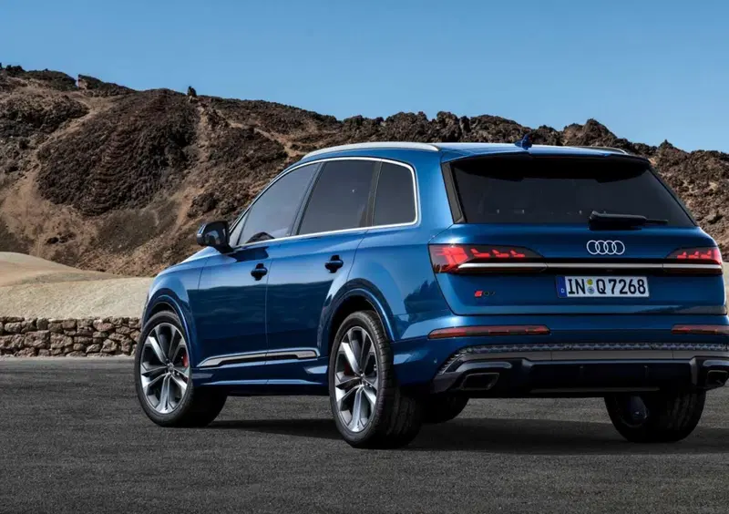 Audi Q7 (8)