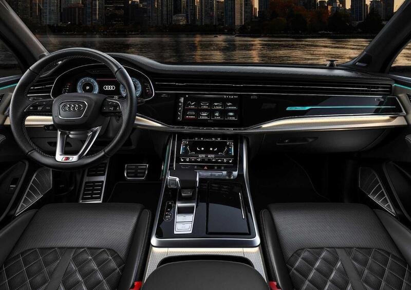 Audi Q7 (2015-->>) (11)