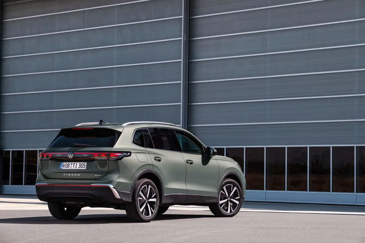 Nuova Volkswagen Tiguan: motorizzazioni, allestimenti, optional e prezzi. Guida all’acquisto (9)